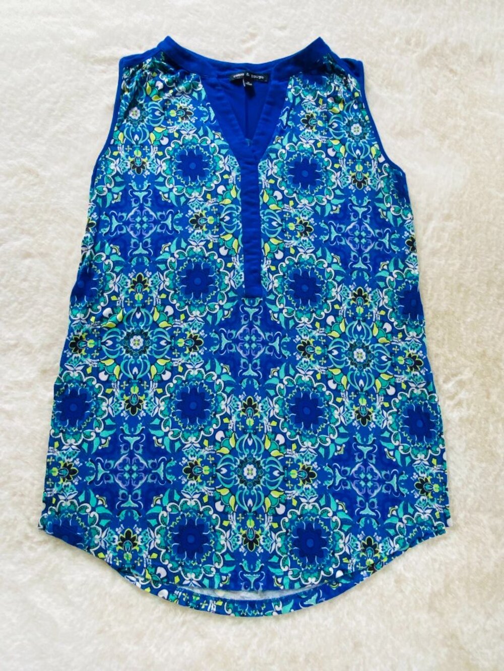 Cable & Gauge cobalt blue mandala patterned sleeveless tunic top size M stretch